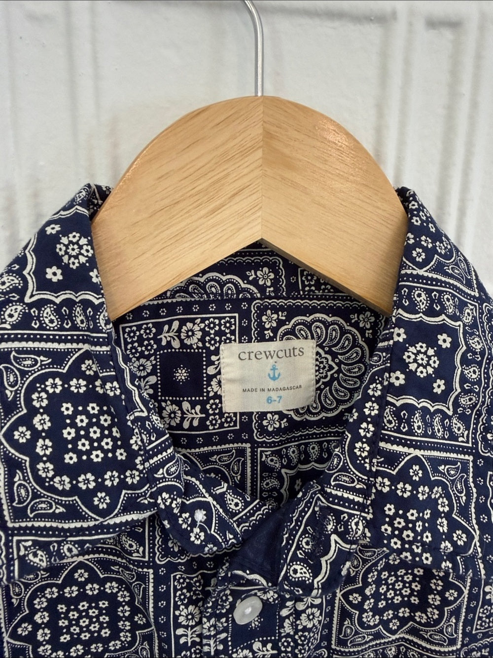 Crewcuts J.Crew Boys Navy Bandana Print Short Sleeve Button Up Shirt Size 6-7