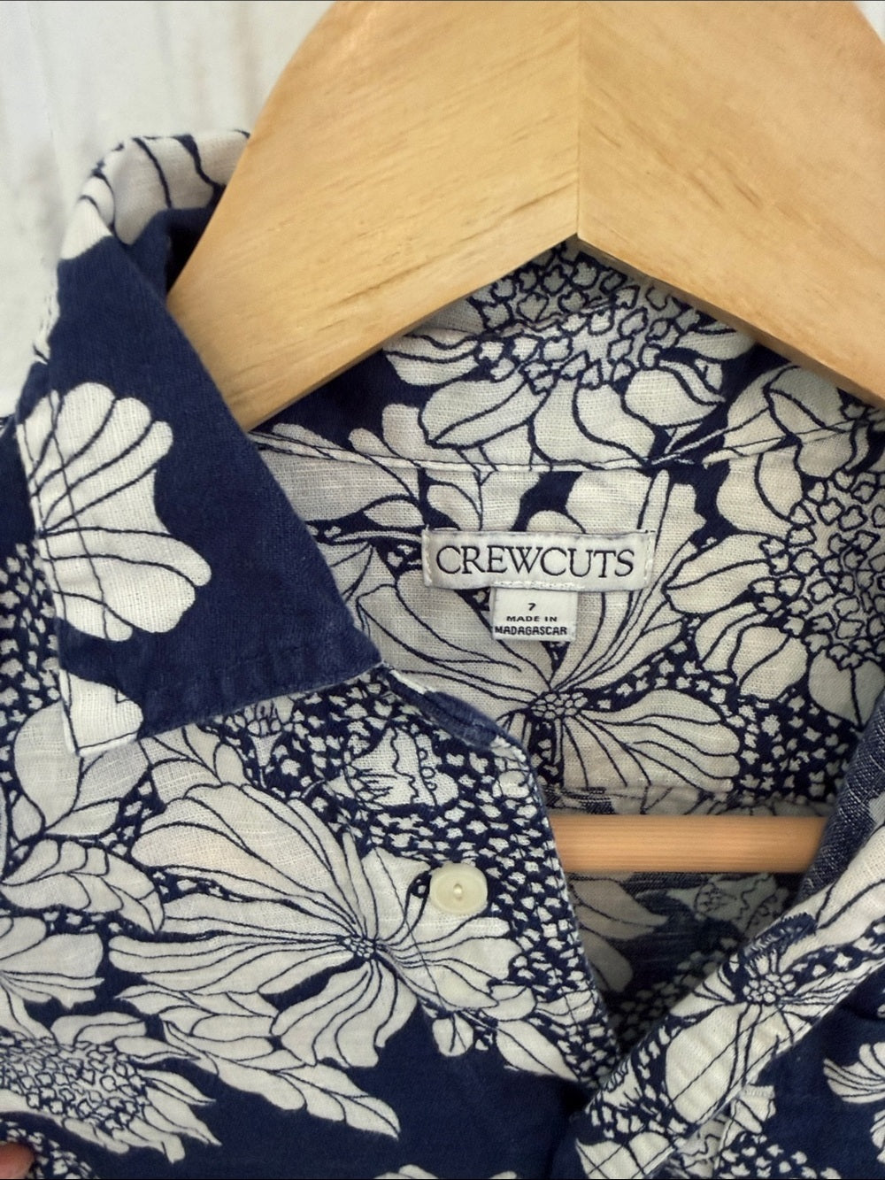 Crewcuts J.Crew Boys Navy White Floral Short Sleeve Button Up Shirt