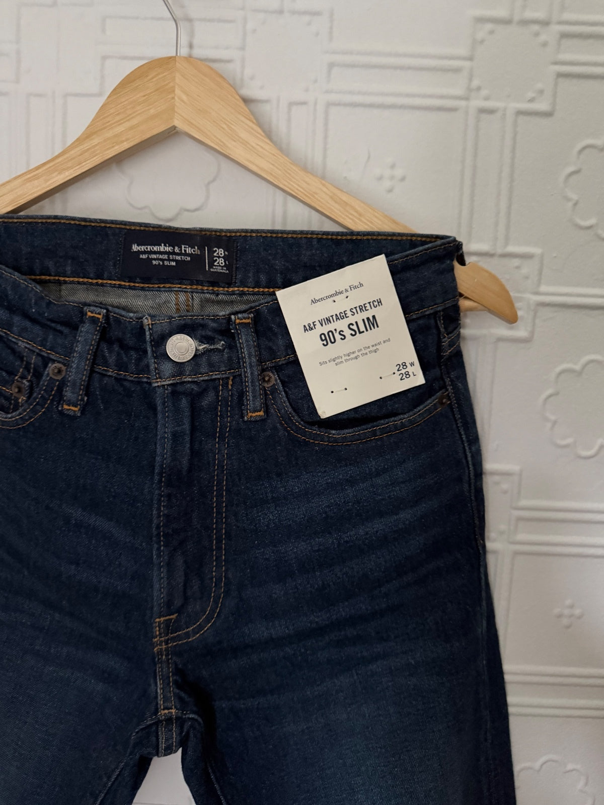 NWT Abercrombie & Fitch A&F Vintage Stretch 90’s Slim Jeans Dark Wash 28x28