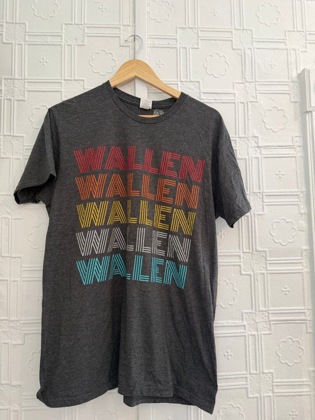 Morgan Wallen Retro Graphic Country Music T-Shirt - L