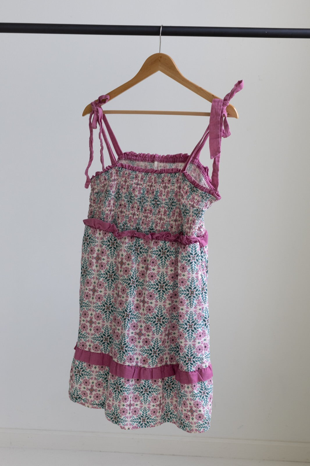 Anthropologie Smocked Floral Linen Blend Dress 2X Pink Tie Straps Ruffle Mini