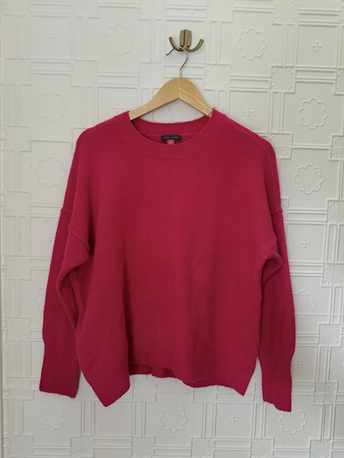 Vince Camuto Hot Pink Center Seam Crewneck Knit Sweater Size M