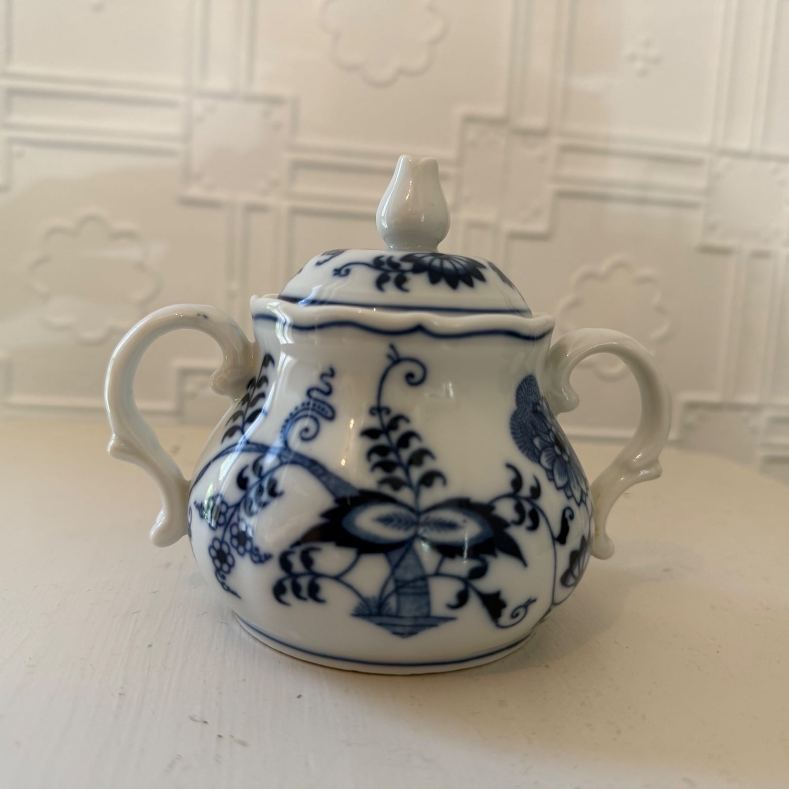 Vintage Blue Danube Fine China - Covered Sugar Dish (Blue Onion Pattern)