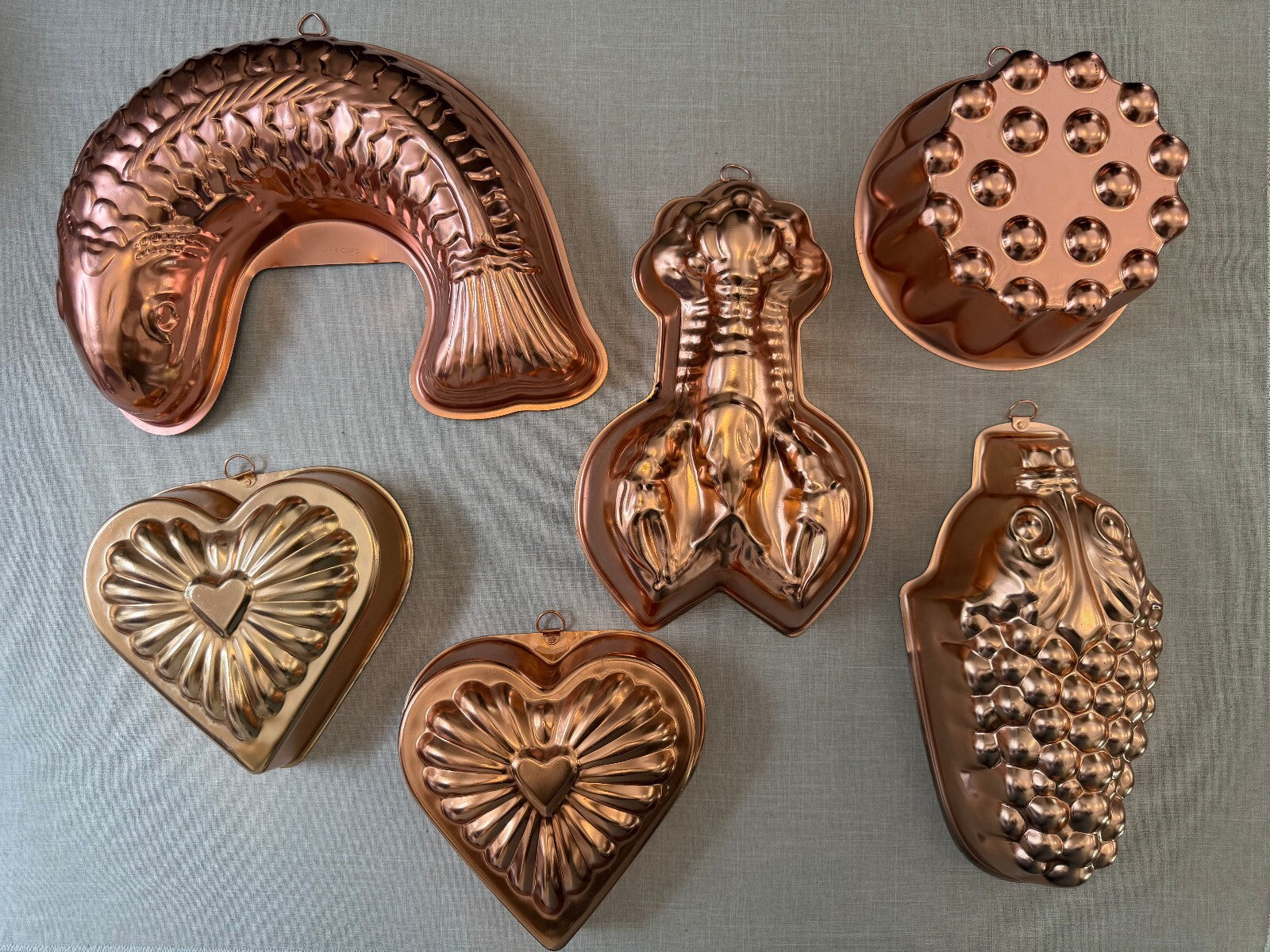 Vintage Copper Grape Cluster Mold - Wall Hanging Kitchen Decor