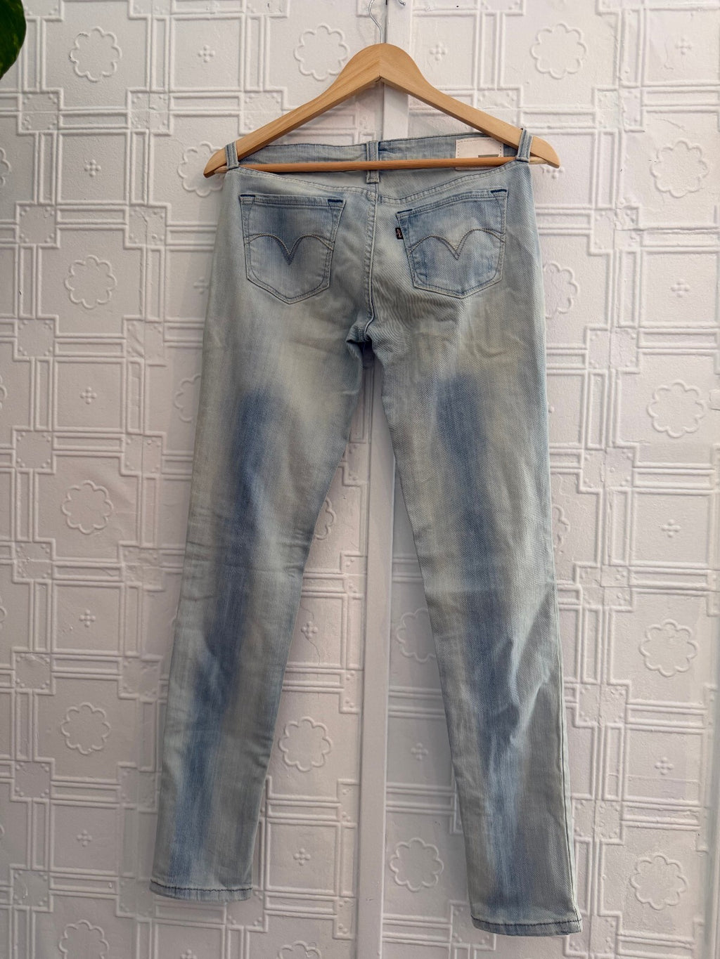 Levi's Demi Curve Low Rise Skinny Jeans Light Wash Distressed Size 26 W26 L32