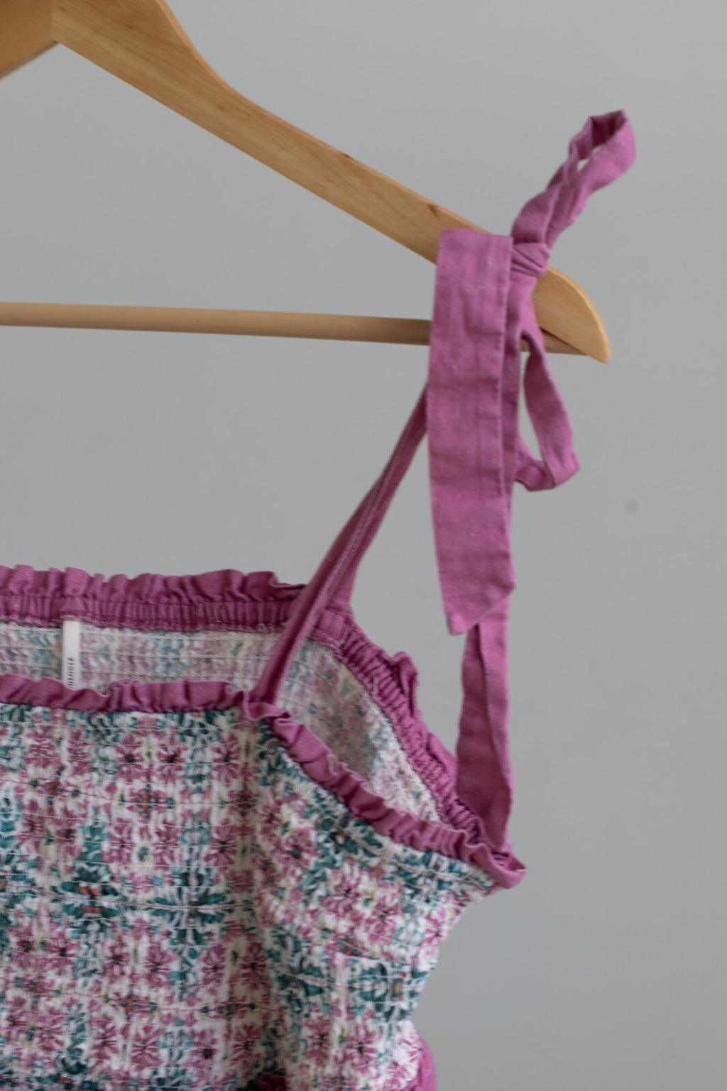Anthropologie Smocked Floral Linen Blend Dress 2X Pink Tie Straps Ruffle Mini