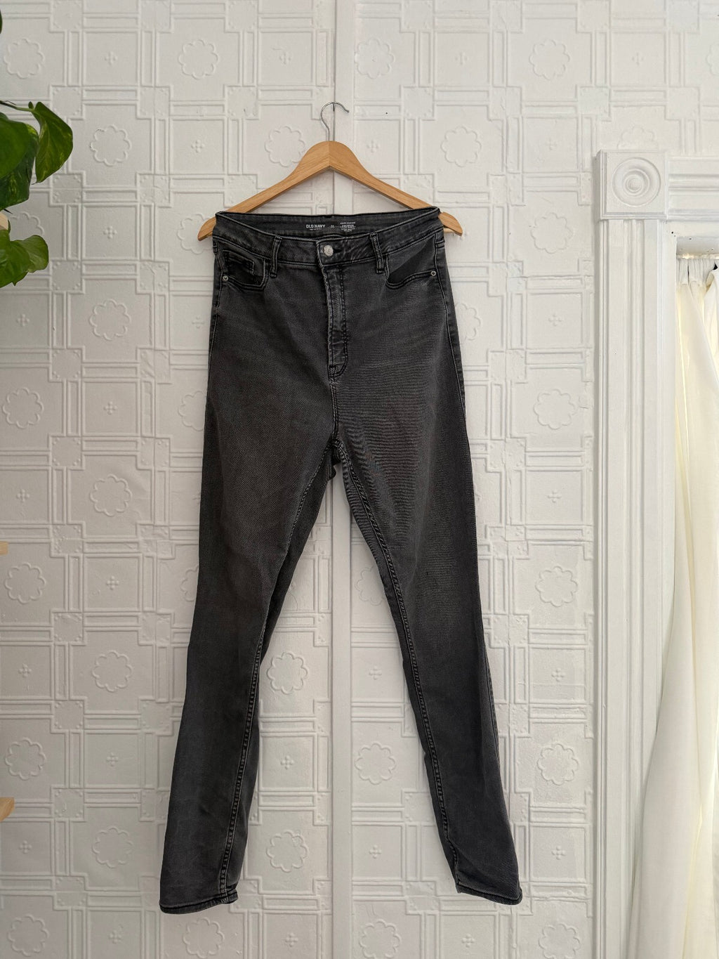 Old Navy Rockstar Super Skinny Jeans Grey High Rise 14 Tall 360 Stretch