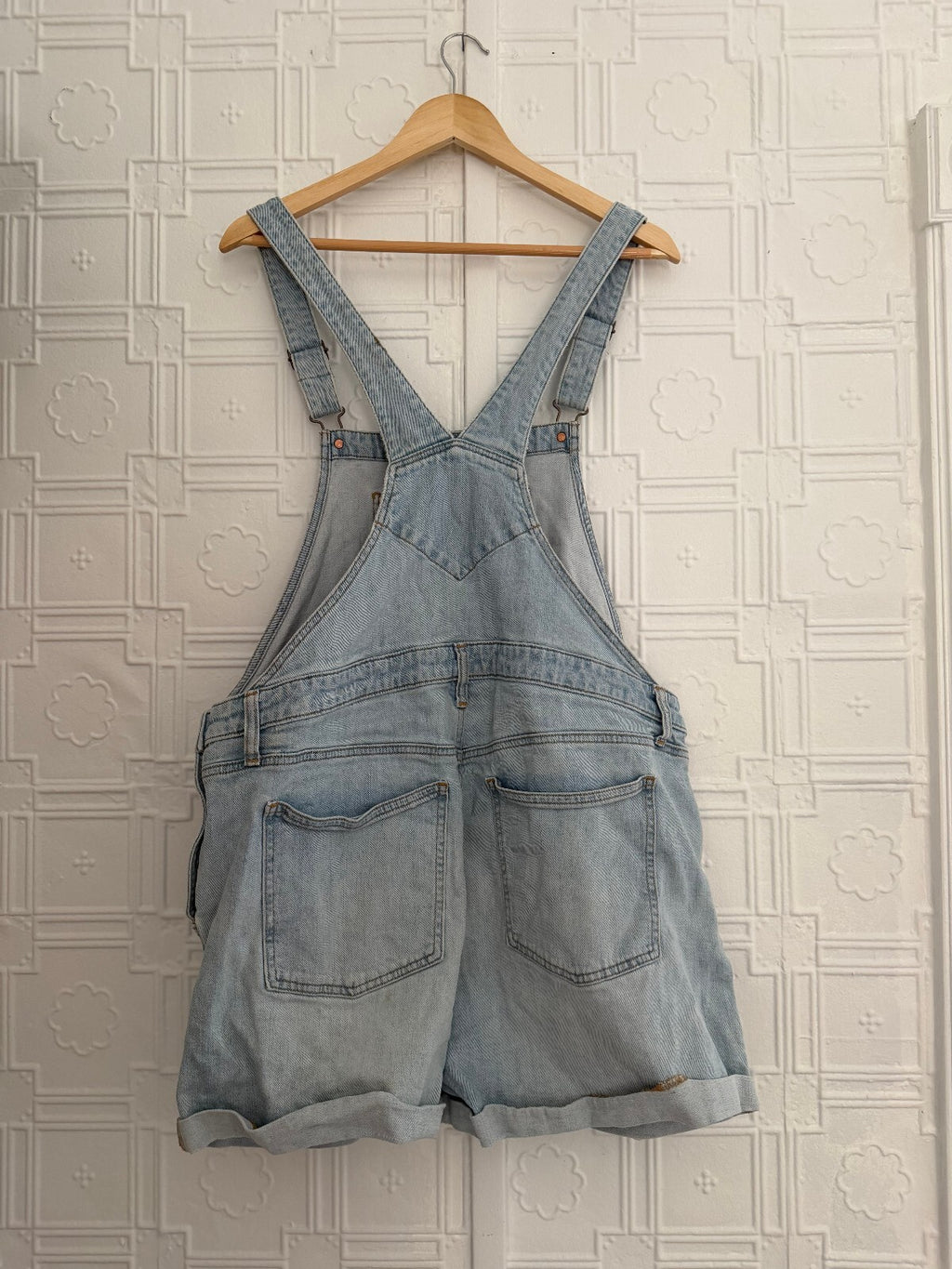Old Navy Denim Shorteralls ME Marina Light Wash Distressed Jean Overalls XL