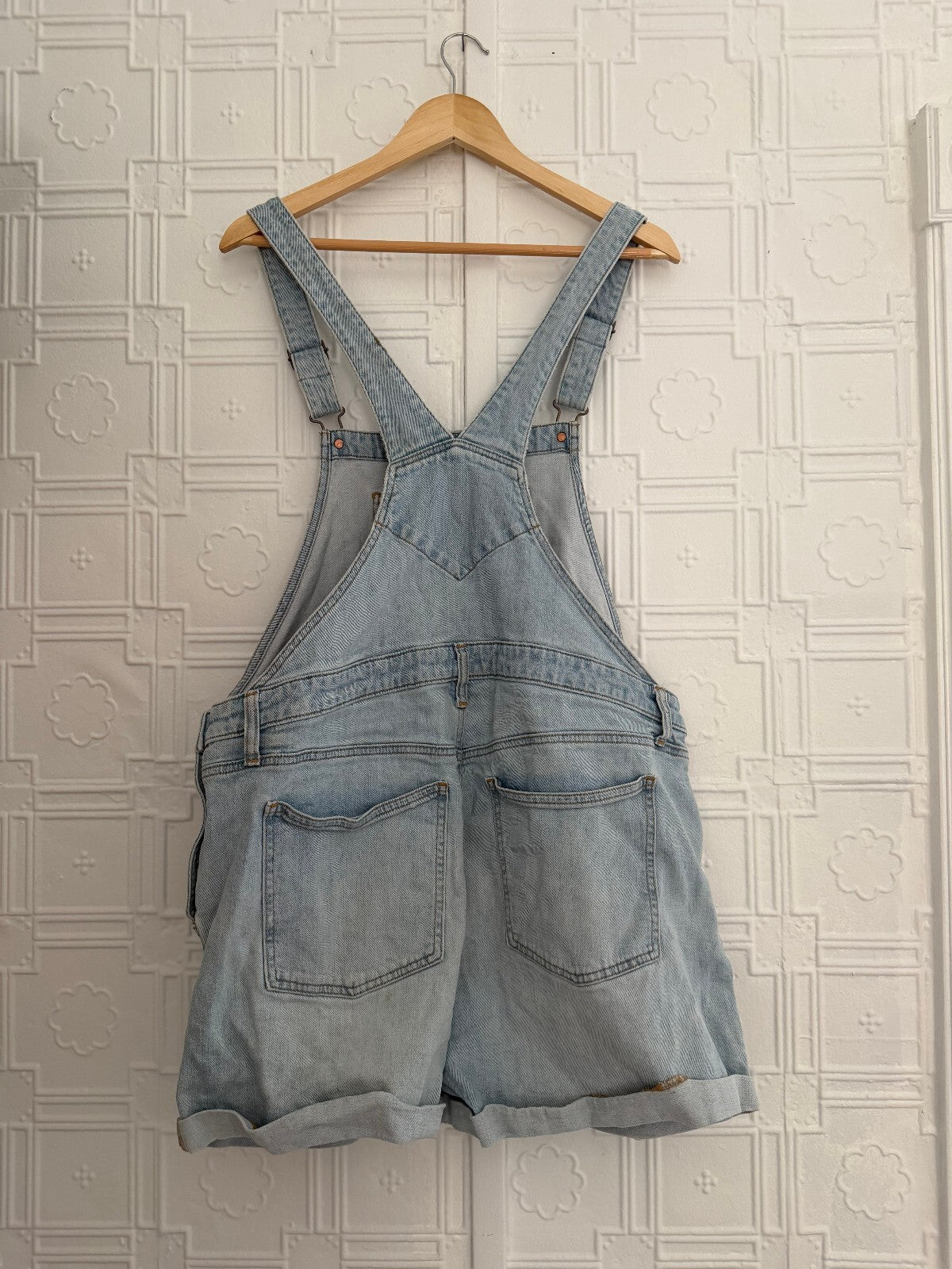 Old Navy Denim Shorteralls ME Marina Light Wash Distressed Jean Overalls XL