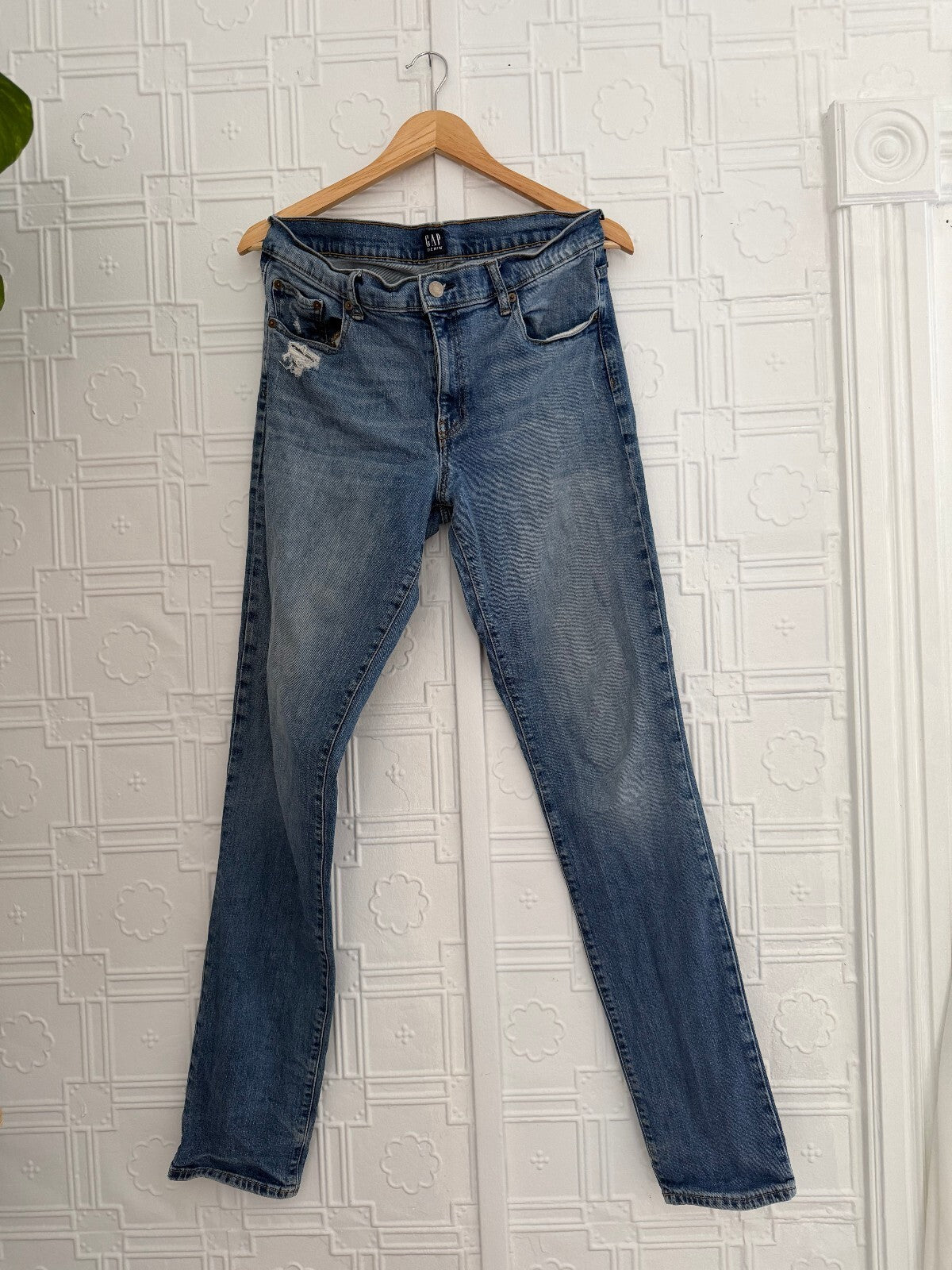 GAP Denim Womens 31 Tall Distressed Straight Leg Blue Jeans Fall 2018