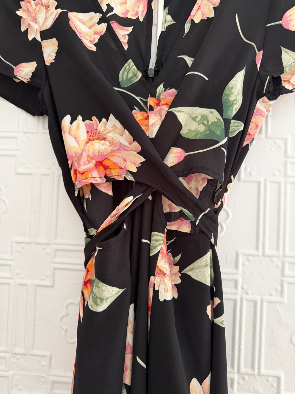 Lulus Aliso Black Floral Cutout Midi Dress XS