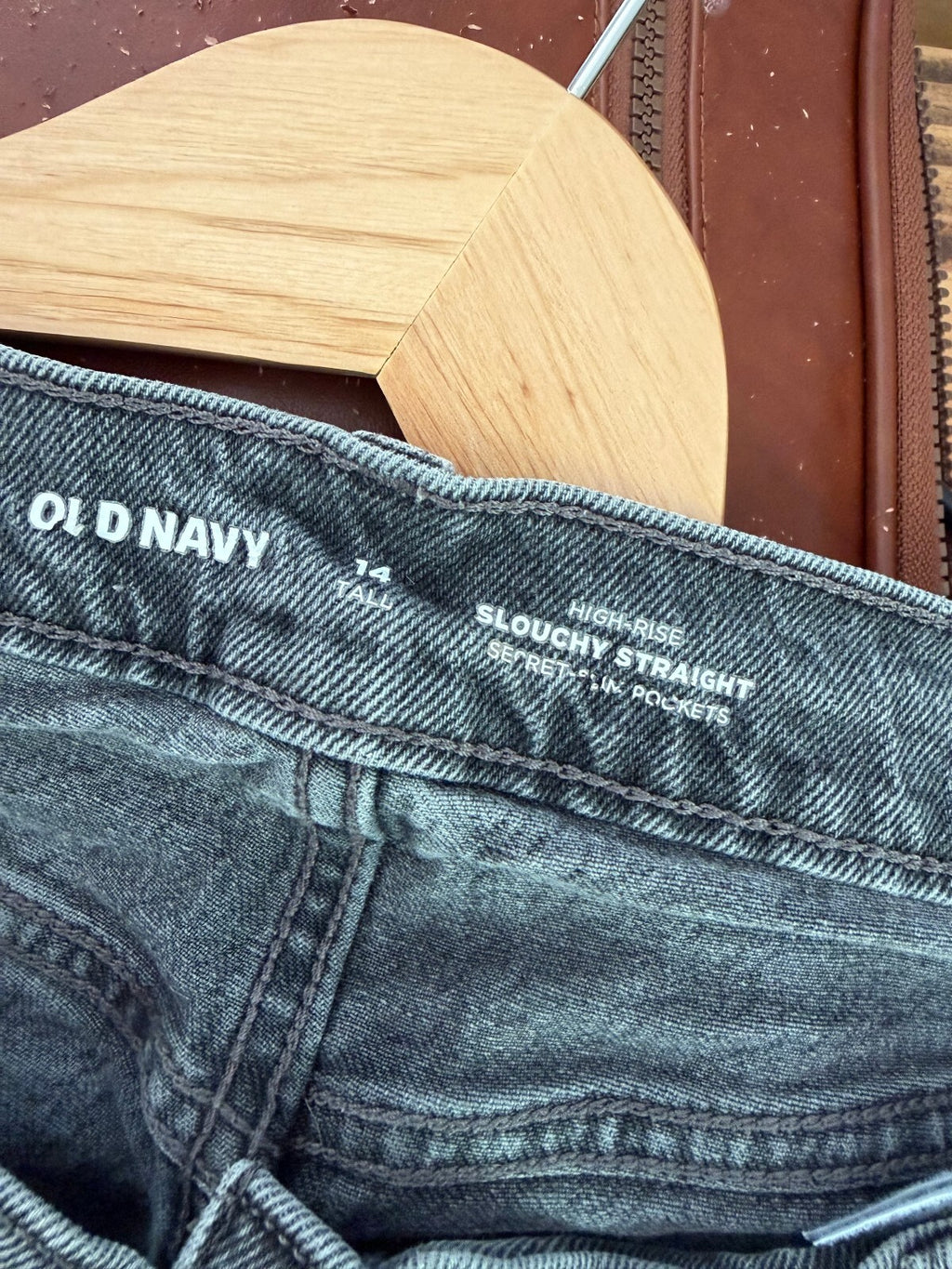 Old Navy High-Rise Slouchy Straight Jeans Grey 14 Tall Raw Hem Button Fly