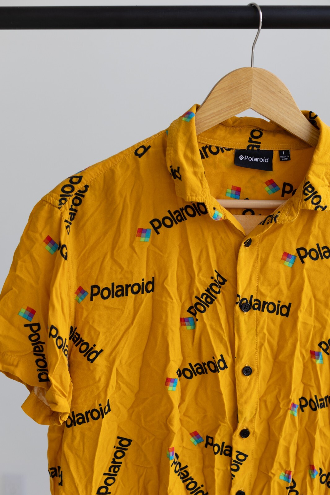 Polaroid Mens Large Yellow All Over Logo Short Sleeve Button Down Shirt Retro