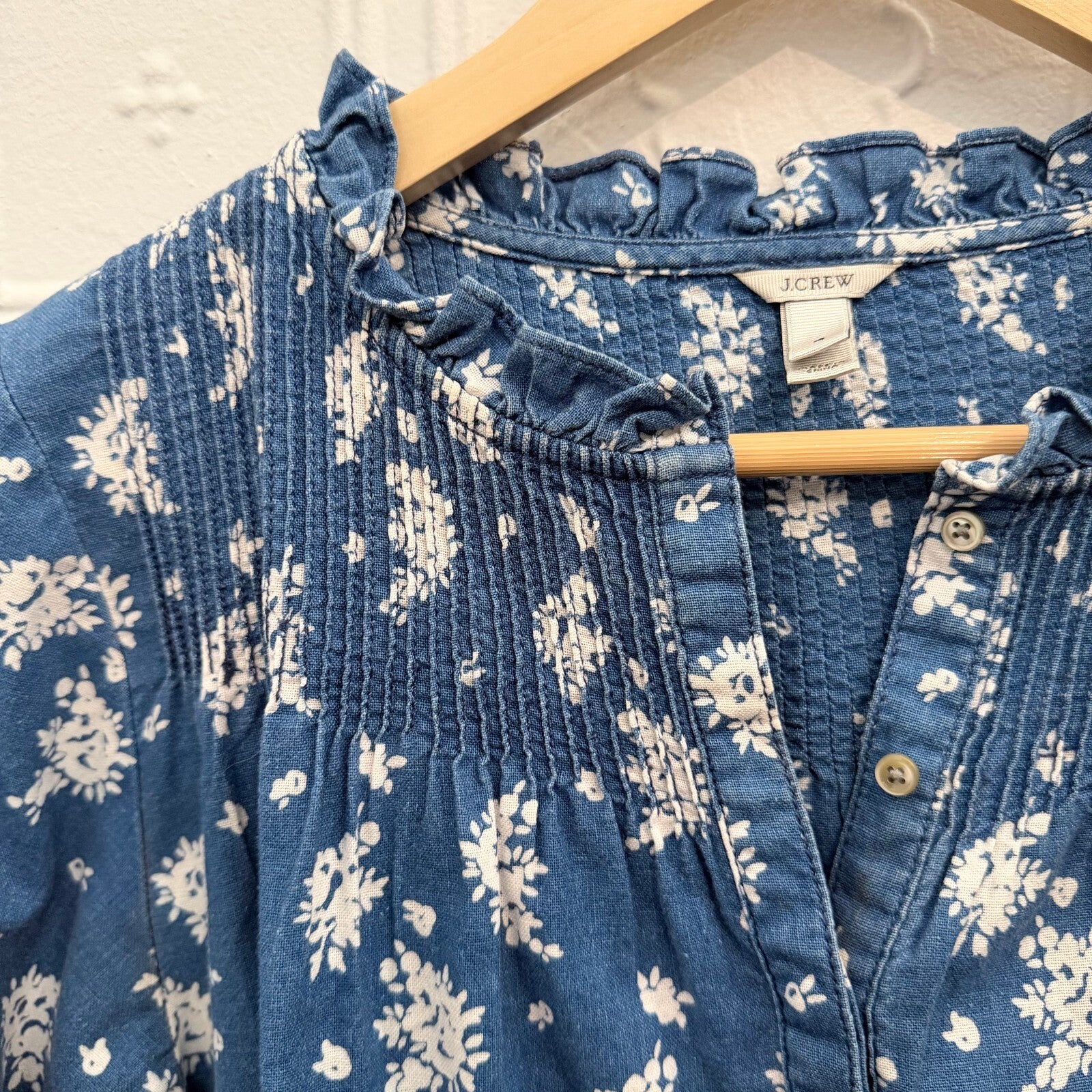 J.Crew Floral Indigo Cotton Pintuck Ruffle Blouse Top Size 4 Cottagecore