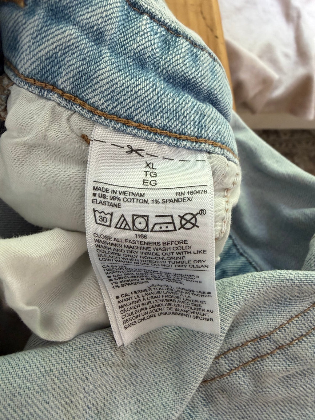 Old Navy Denim Shorteralls ME Marina Light Wash Distressed Jean Overalls XL