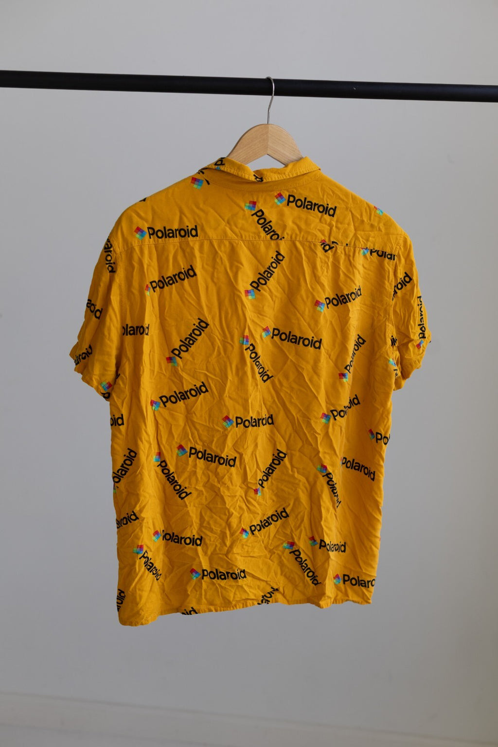 Polaroid Mens Large Yellow All Over Logo Short Sleeve Button Down Shirt Retro
