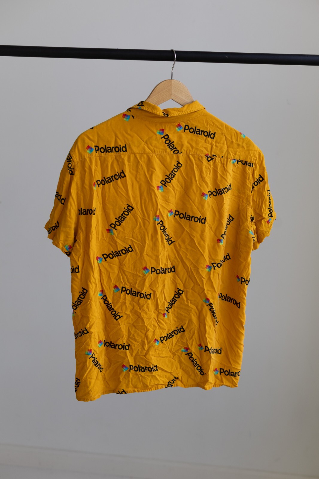 Polaroid Mens Large Yellow All Over Logo Short Sleeve Button Down Shirt Retro