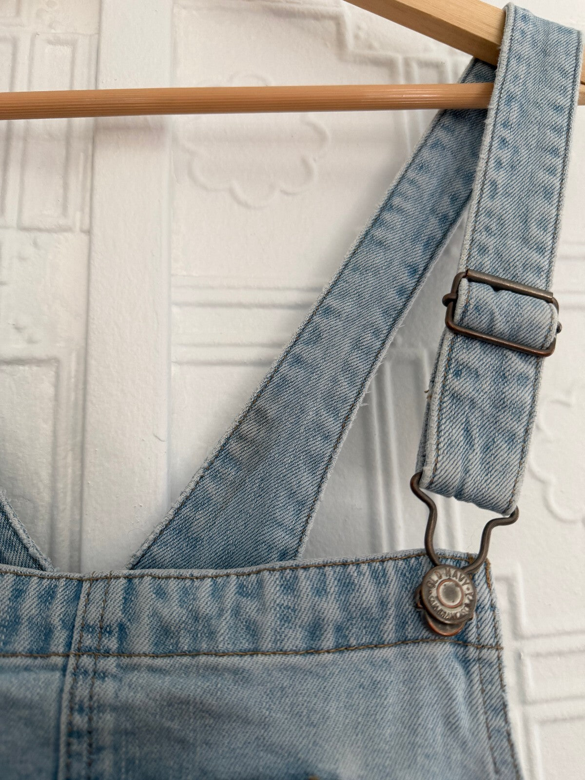 Old Navy Denim Shorteralls ME Marina Light Wash Distressed Jean Overalls XL