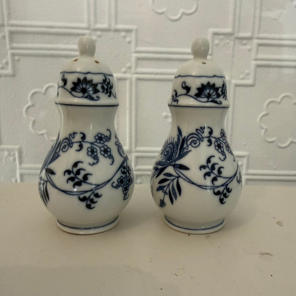 Vintage Blue Danube Fine China - Salt & Pepper Shakers (Blue Onion)