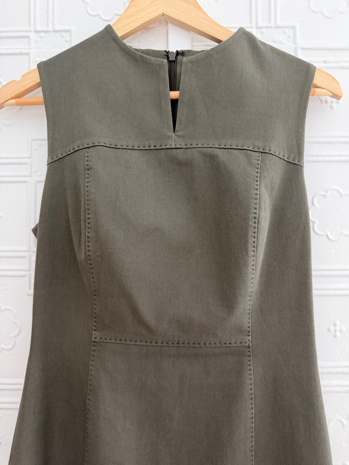 Banana Republic Olive Green Sleeveless Slit Neck Bi-Stretch Dress Size 4