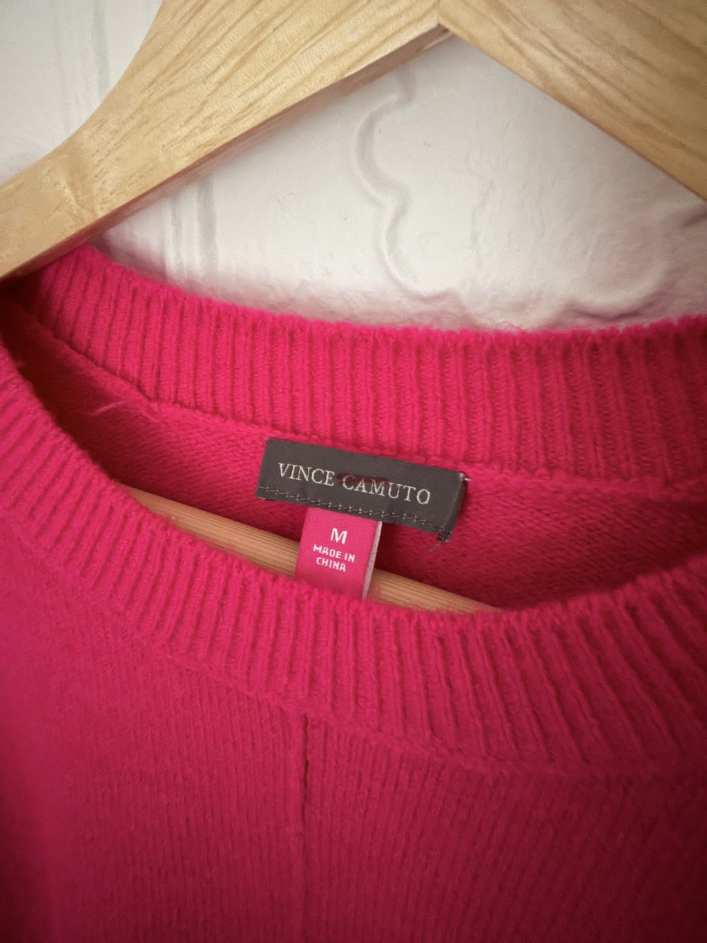 Vince Camuto Hot Pink Center Seam Crewneck Knit Sweater Size M