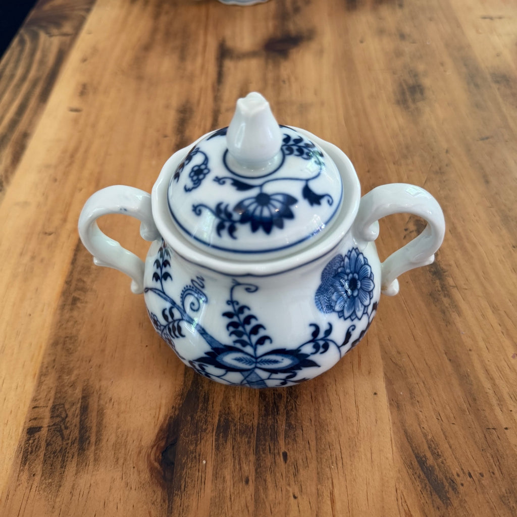 Vintage Blue Danube Fine China - Covered Sugar Dish (Blue Onion Pattern)