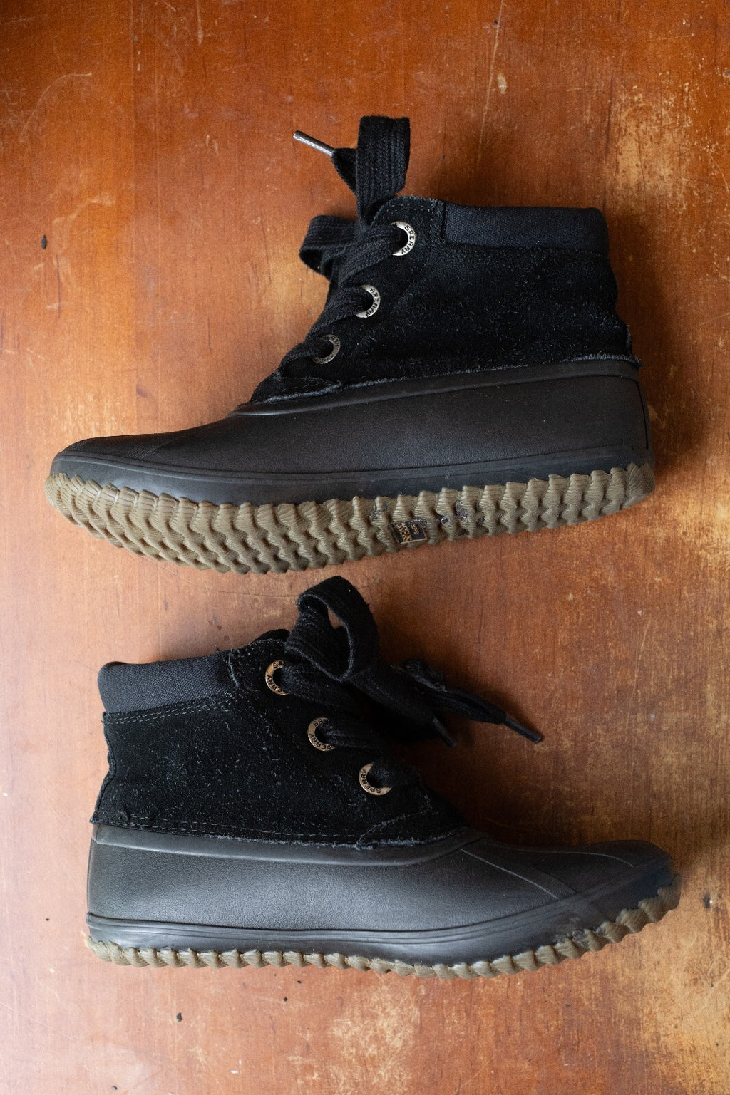 Sperry Black Duck Boots with Suede Upper and Rubber Sole