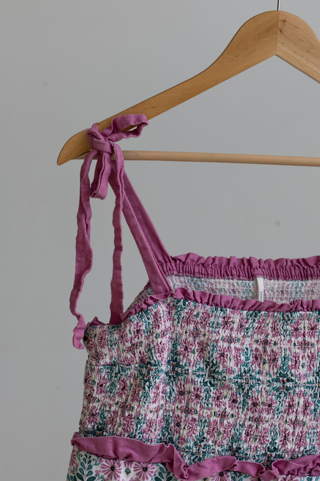 Anthropologie Smocked Floral Linen Blend Dress 2X Pink Tie Straps Ruffle Mini