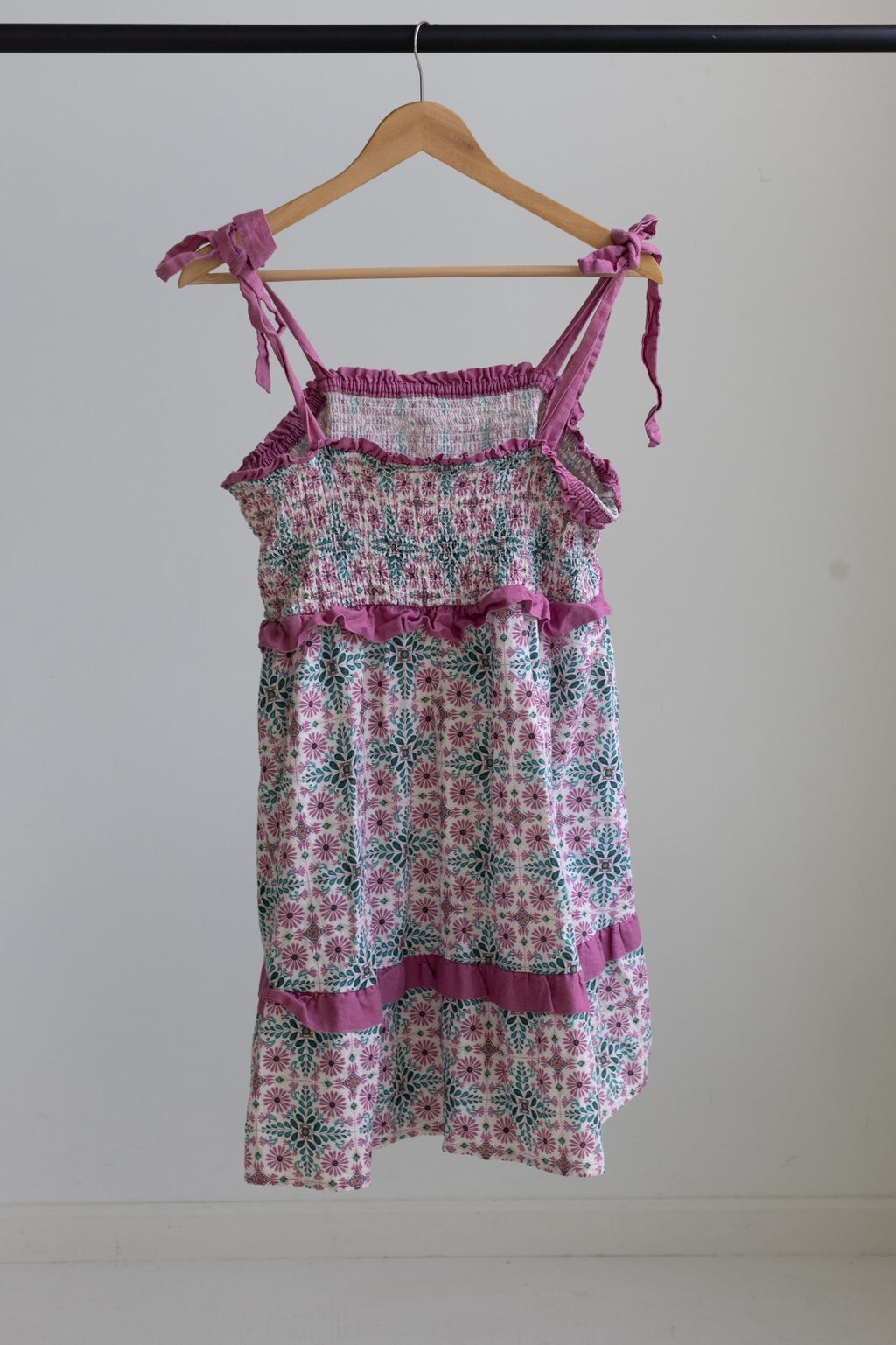 Anthropologie Smocked Floral Linen Blend Dress 2X Pink Tie Straps Ruffle Mini