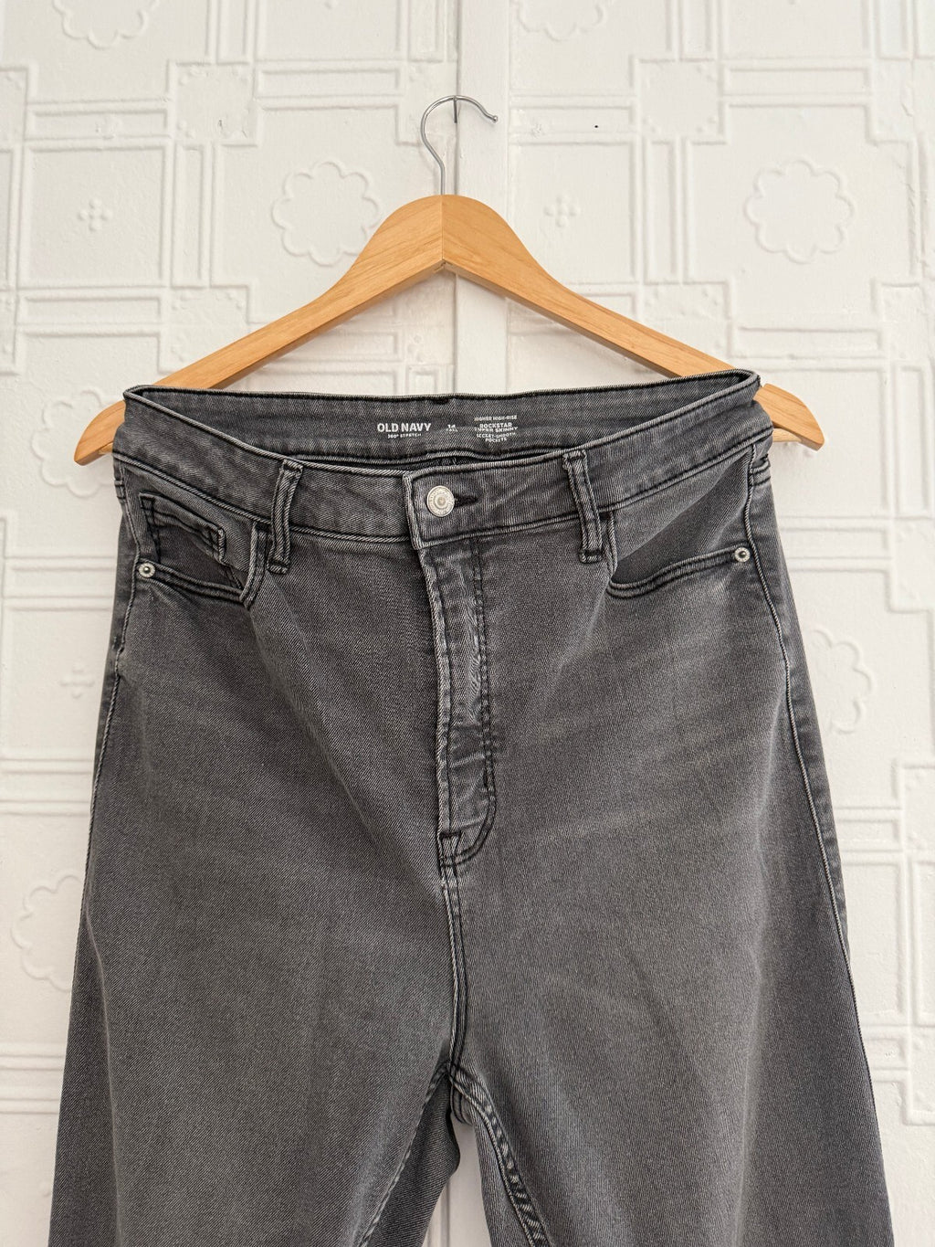 Old Navy Rockstar Super Skinny Jeans Grey High Rise 14 Tall 360 Stretch