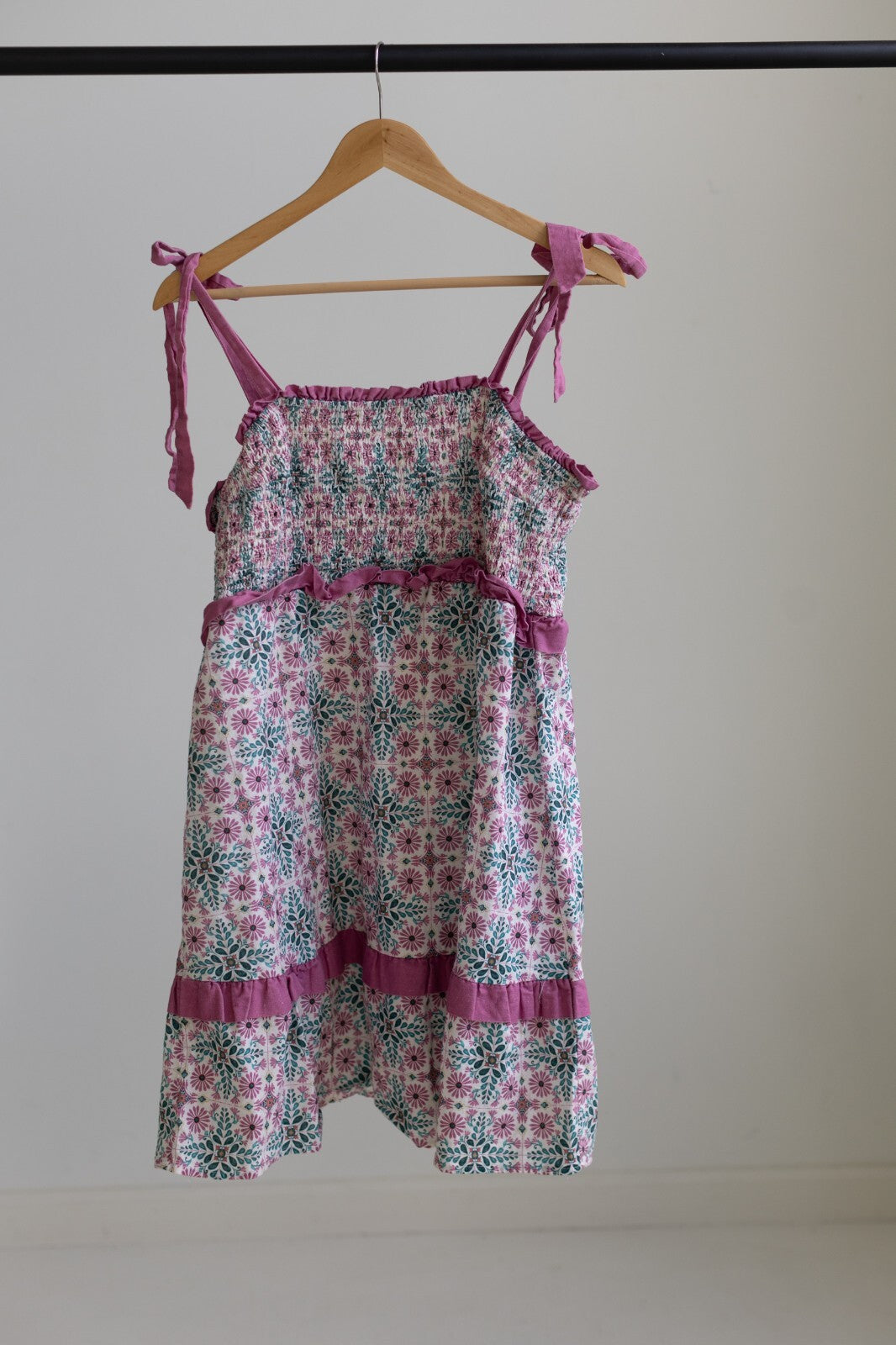 Anthropologie Smocked Floral Linen Blend Dress 2X Pink Tie Straps Ruffle Mini