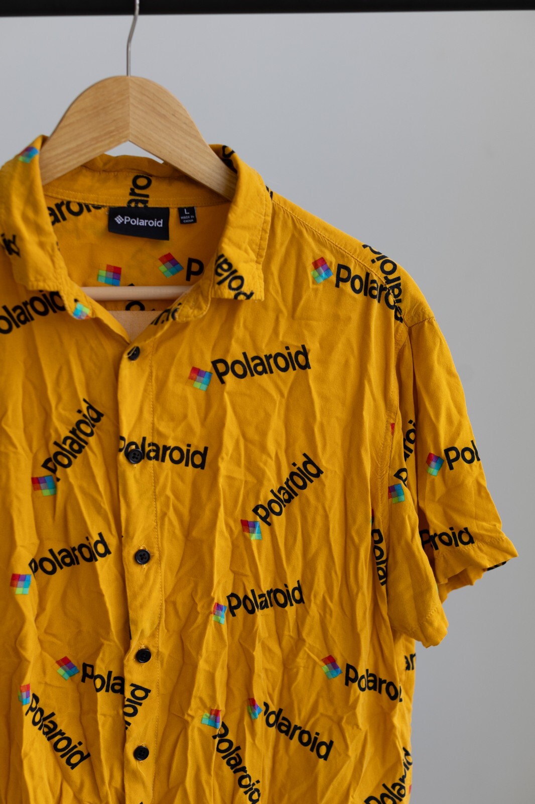 Polaroid Mens Large Yellow All Over Logo Short Sleeve Button Down Shirt Retro