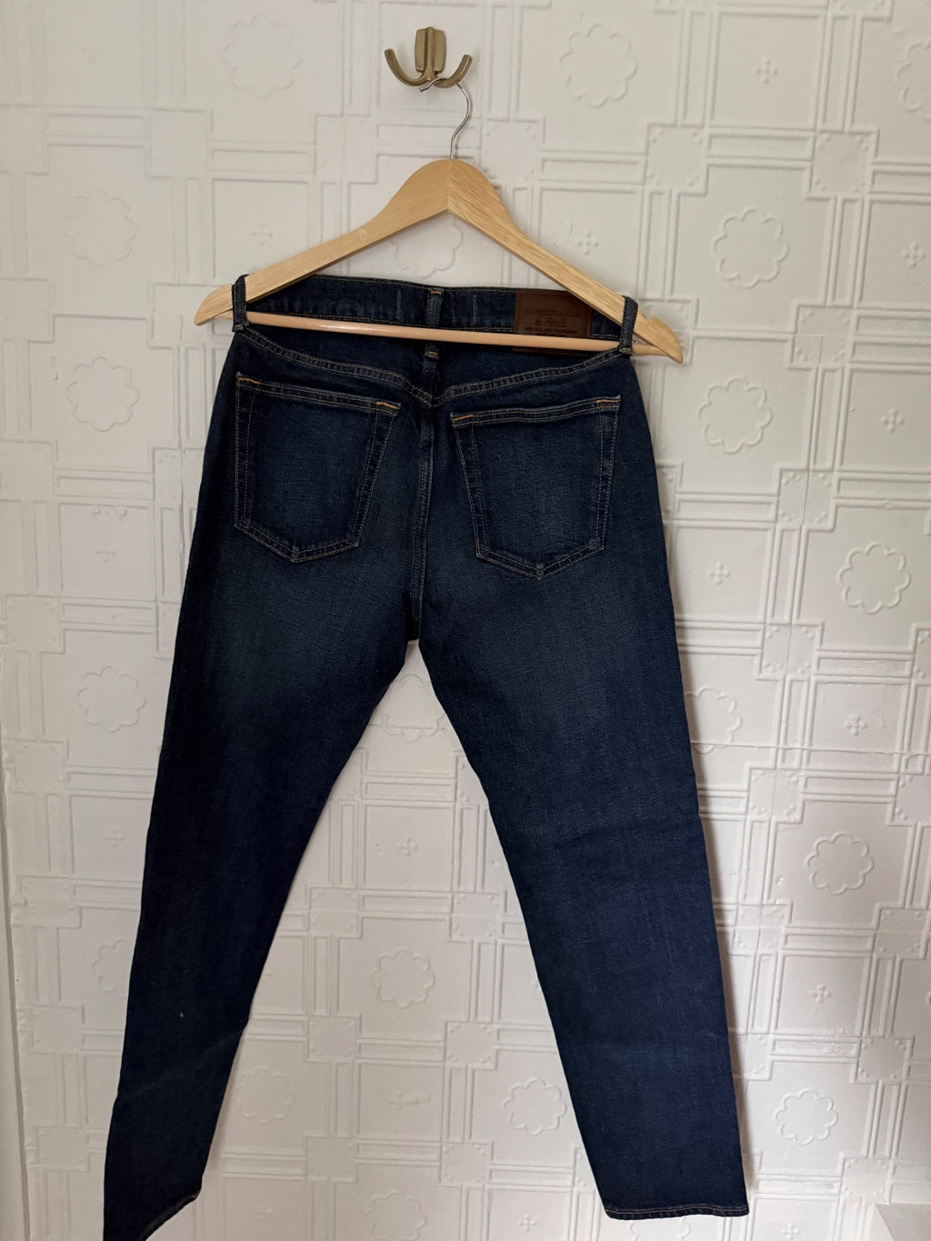 NWT Abercrombie & Fitch A&F Vintage Stretch 90’s Slim Jeans Dark Wash 28x28