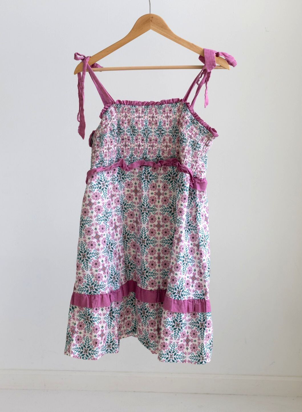 Anthropologie Smocked Floral Linen Blend Dress 2X Pink Tie Straps Ruffle Mini