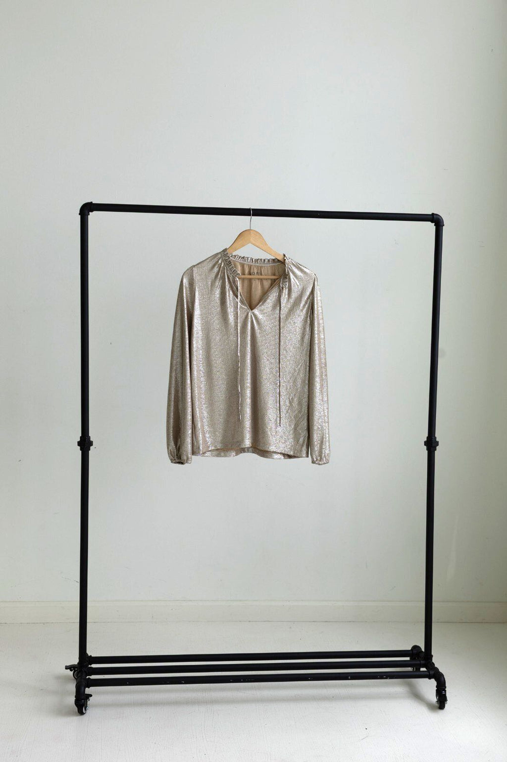 LOFT Metallic Shimmer Ruffle Tie Neck Blouse Gold Champagne Sz S