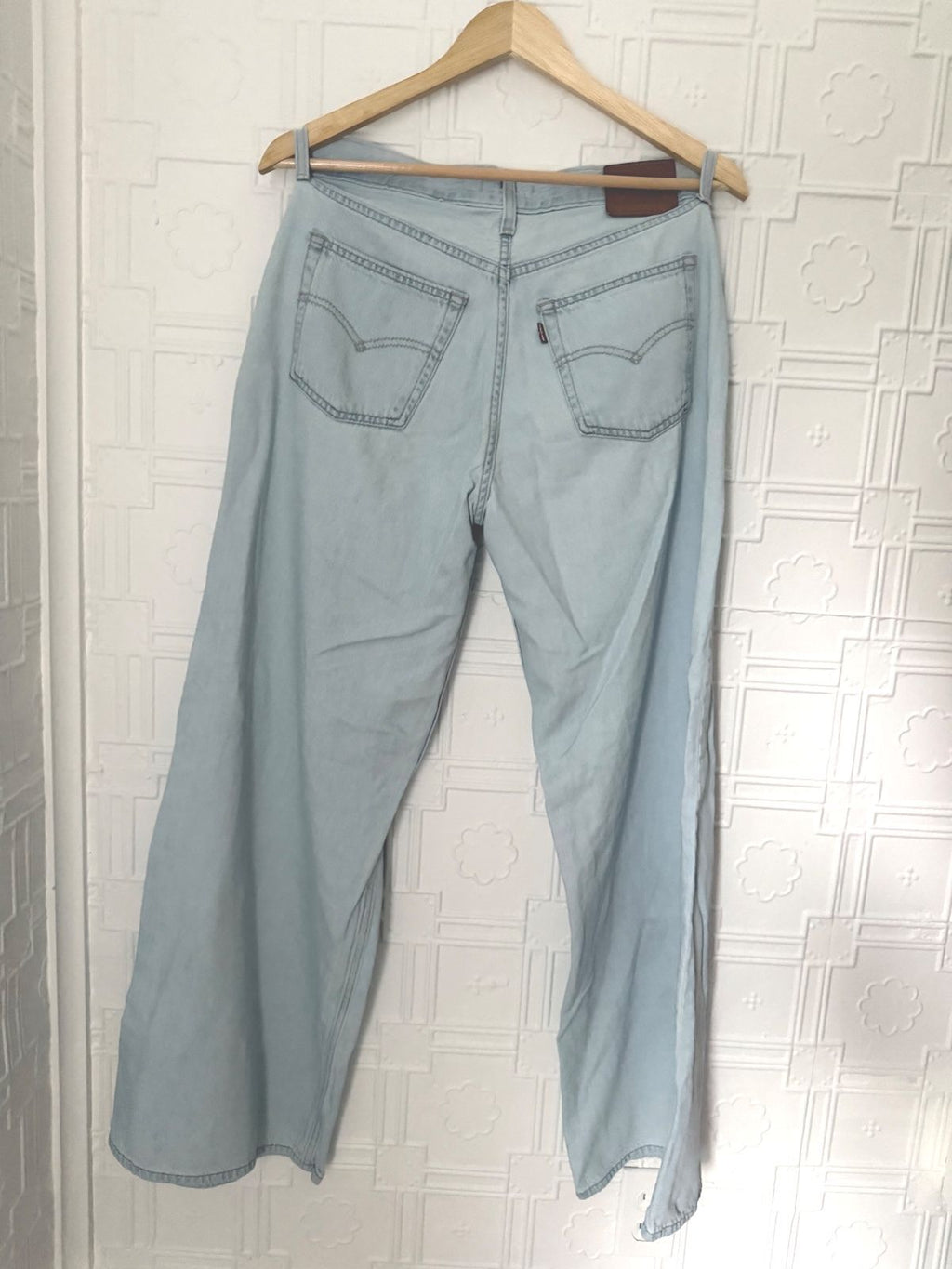 Levi’s Baggy Dad Wide Leg Jeans Light Wash Size 28 (W28 L32)