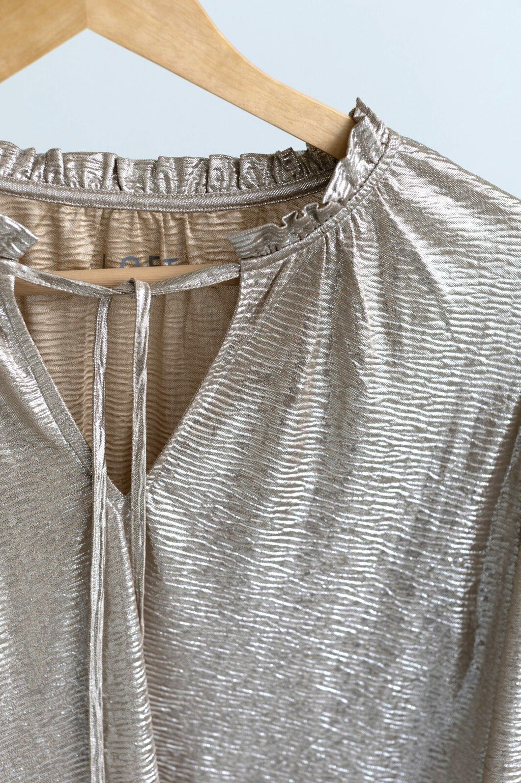 LOFT Metallic Shimmer Ruffle Tie Neck Blouse Gold Champagne Sz S