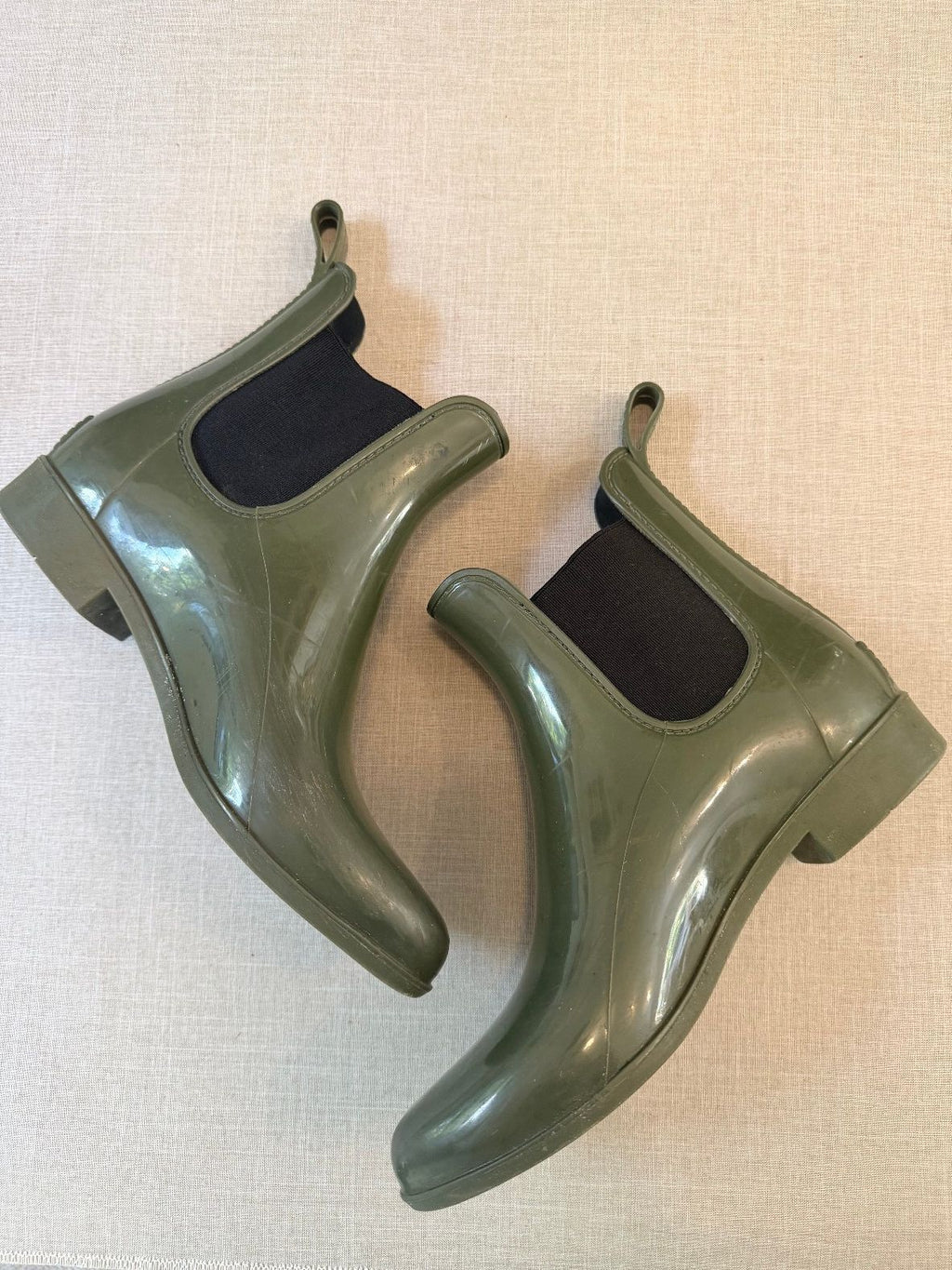 J.Crew Olive Green Chelsea Rain Boots Size 6 Waterproof Ankle Booties Size 6