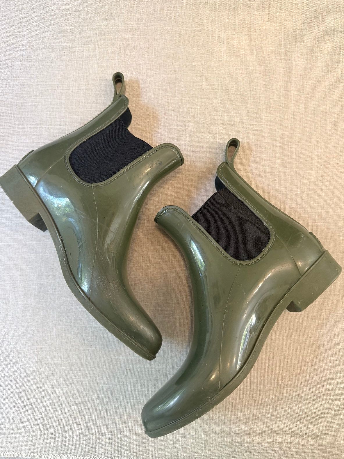J.Crew Olive Green Chelsea Rain Boots Size 6 Waterproof Ankle Booties Size 6