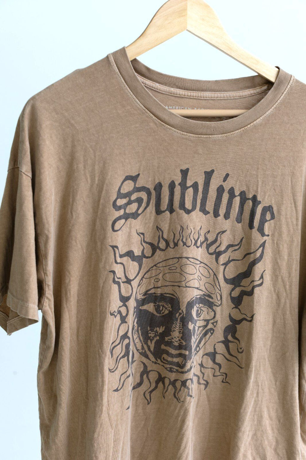 American Eagle Sublime Sun Graphic Band Tee Medium Tan Brown Wash Oversized