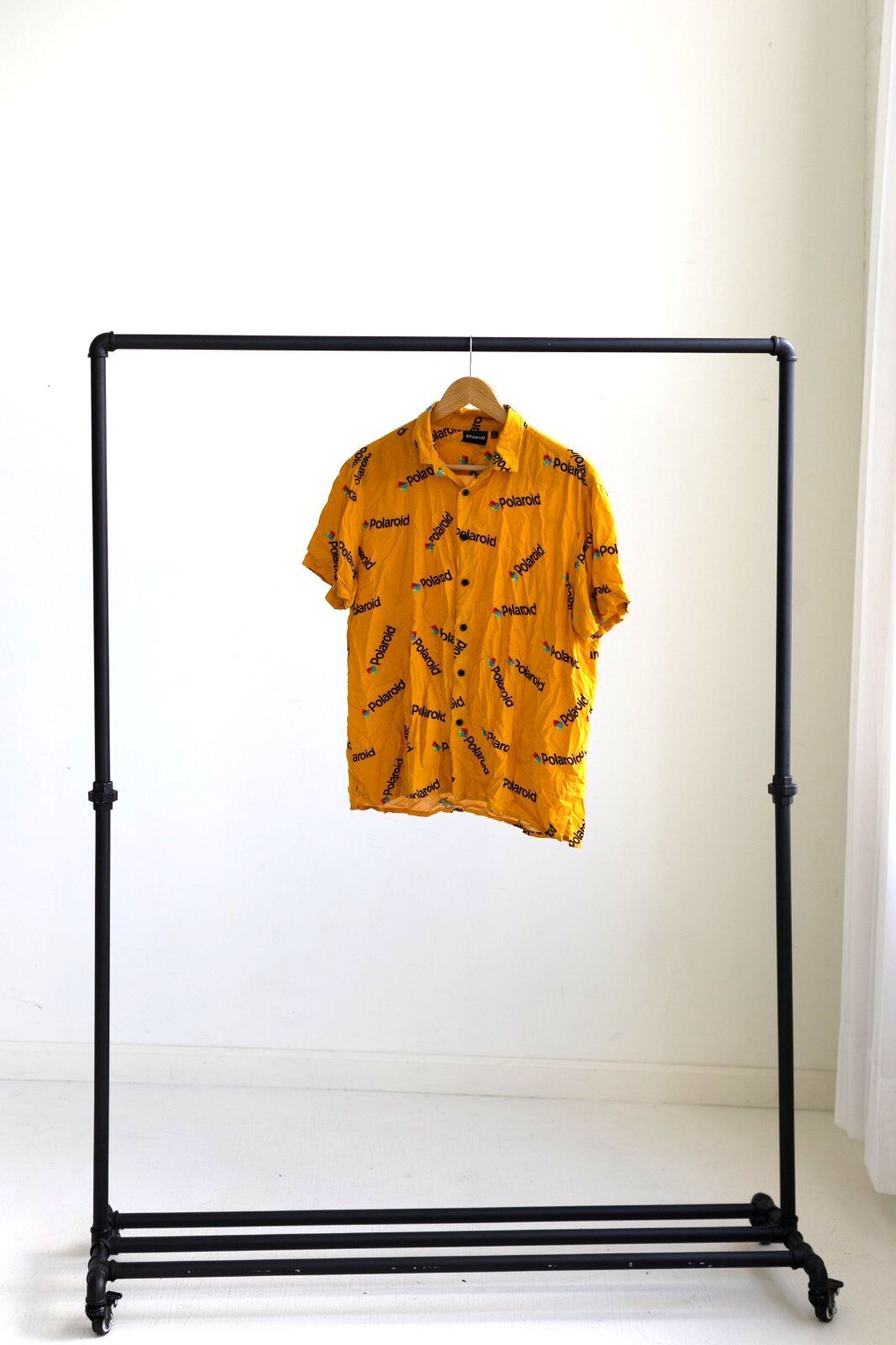 Polaroid Mens Large Yellow All Over Logo Short Sleeve Button Down Shirt Retro
