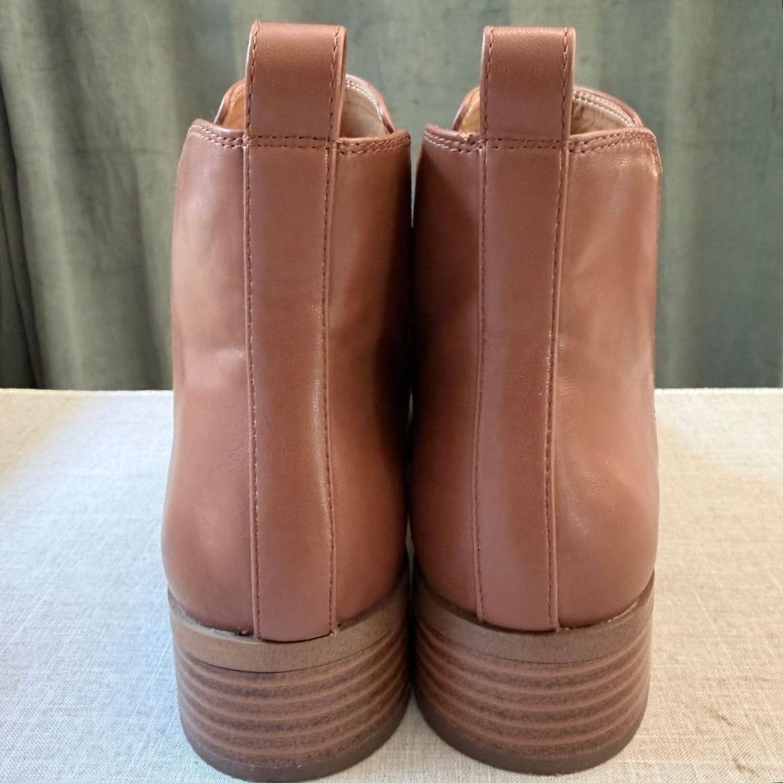 J.Crew Tan Cognac Brown Leather Chelsea Ankle Boots Size 9