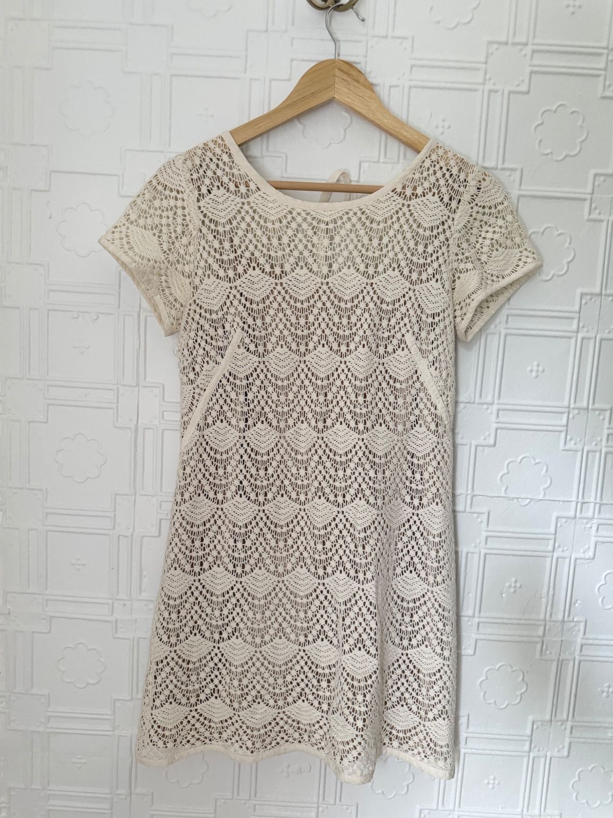 LOFT Cream Crochet Lace Short Sleeve Mini Dress Size 4 Lined Tie Back